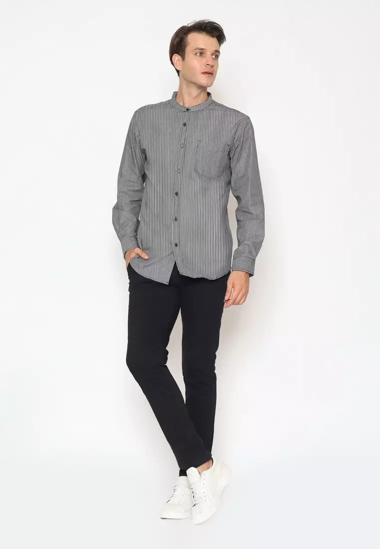 POLICE Kemeja Salur Koko Krah Shanghai Regular Fit Lengan Panjang Pria Hitam