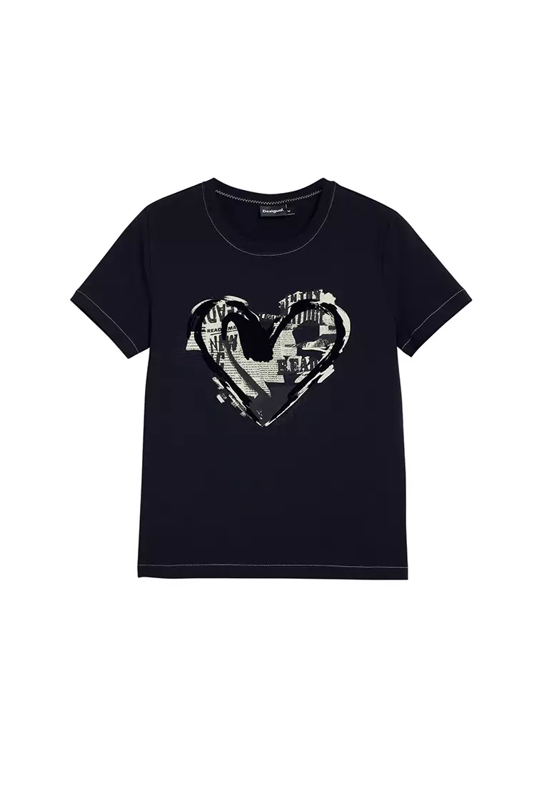 Newspaper heart T-shirt