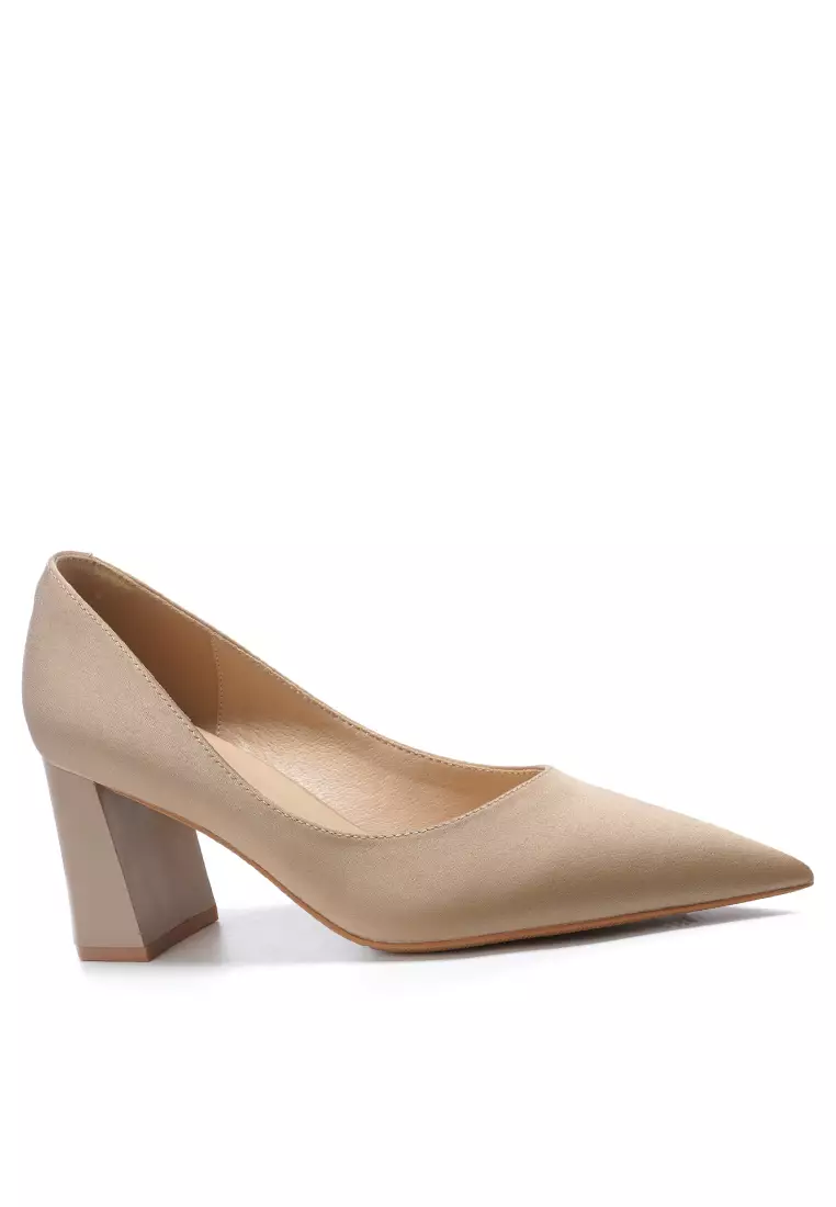 Discount on Twenty Eight Shoes  shoes - SKU: 7CM Uniform Chunky Heel Pumps BY873-04