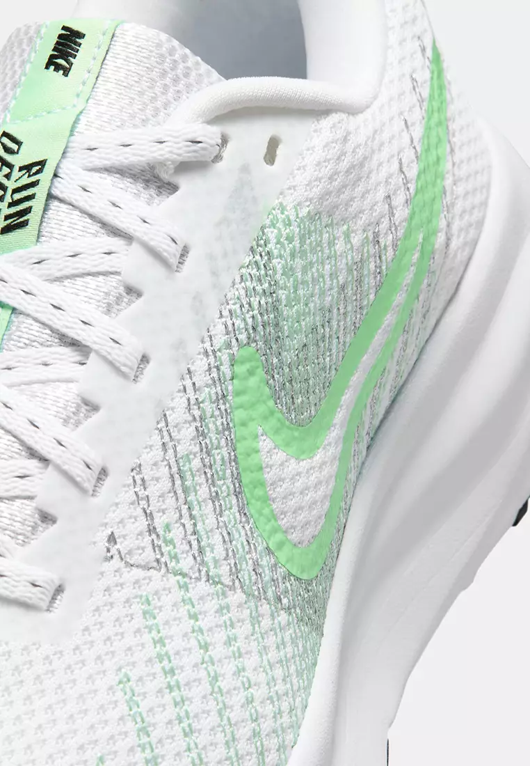 Run Defy Women's Road Running Shoes