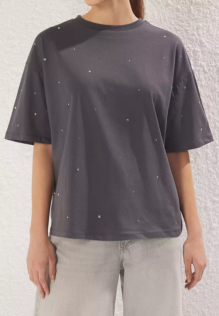 Anthracite 100% Cotton Stone Detail Relaxed/Wide Comfortable Cut Crew Neck Knitted T-Shirt TWOSS23TS00153