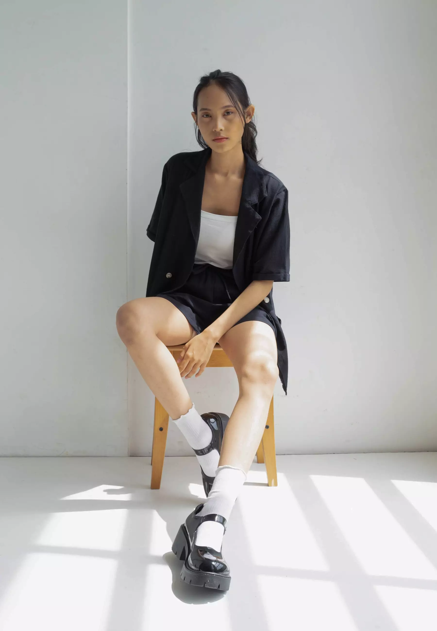 Houseofcuff Meadow Set in Black Setelan Blazer & Celana Pendek Linen