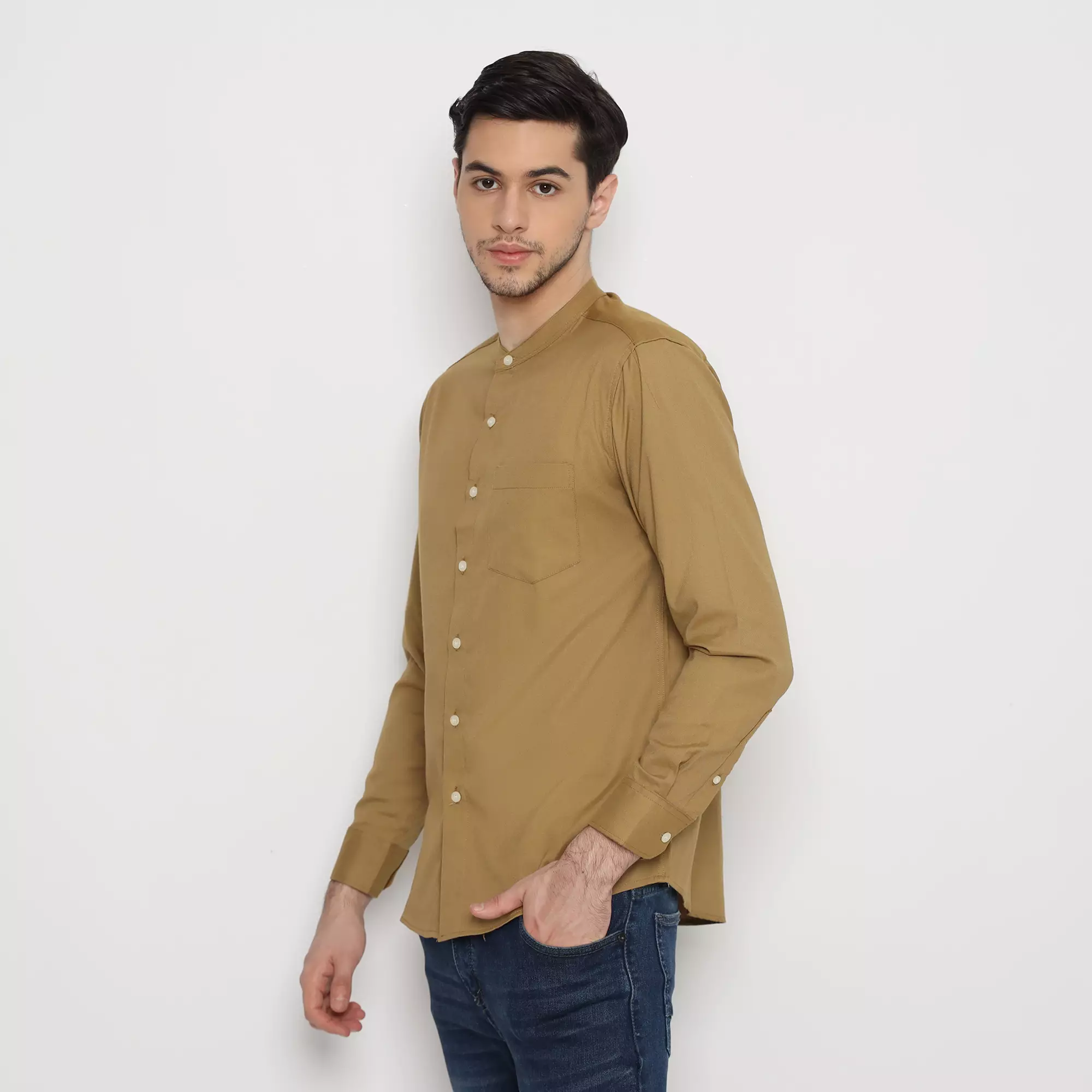 Platini Kemeja Pria Koko Shanghai Lengan Panjang Katun Kuning Gading 22030