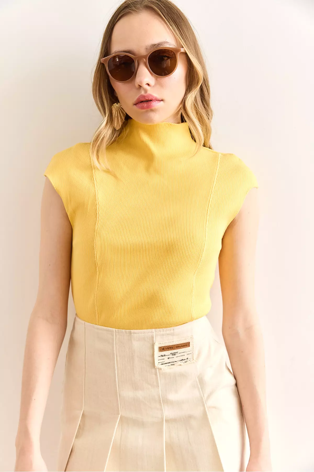 Women's Yellow Stand Collar Stitching Detailed Crop Blouse Blz-19003005