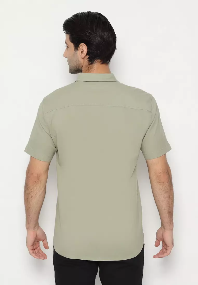 POLICE Kemeja Polos Cotton Slim Fit Pria