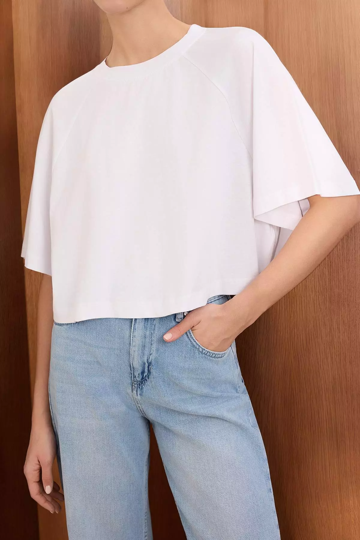 Wardrobe Essentials-Ekru Comfortable Fit Short Sleeve Crop 1% Cotton Knitted T-Shirt Twoss26Ts6