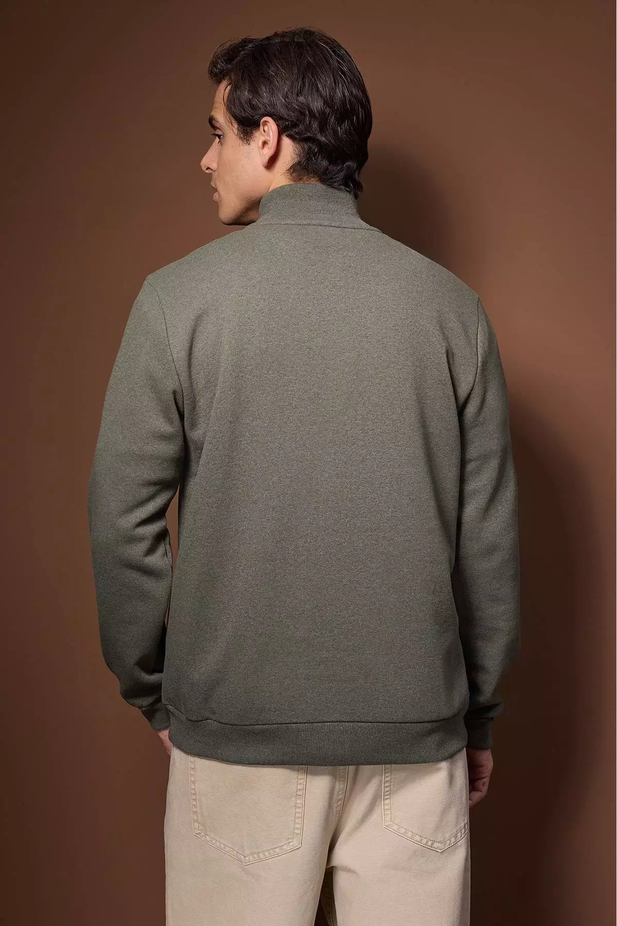 Khaki Regular/Normal Cut Stand Collar Thick Fleece Lined Sweatshirt Tmnaw26Sw00021