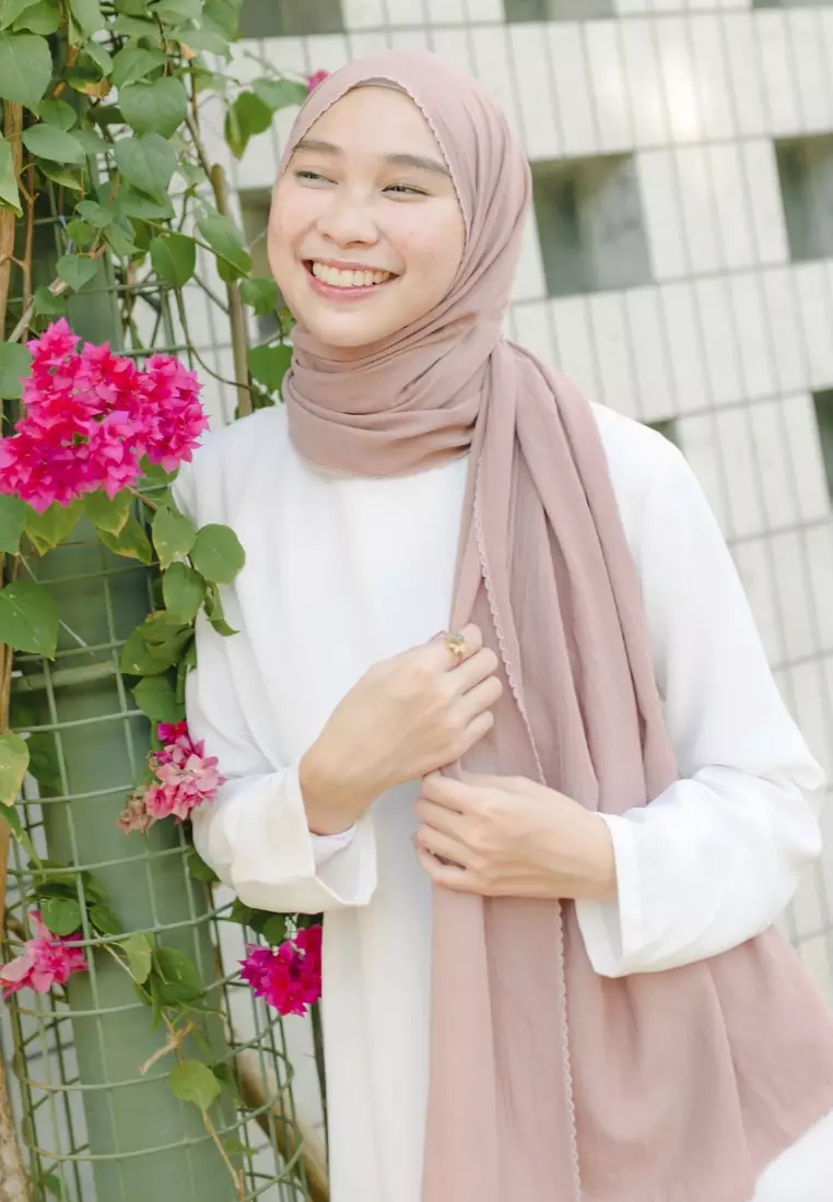 Embroidery Signature Shawl Pink Pastel