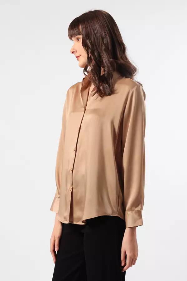 Minimal x Marsha Aruan - Axora - Kemeja Satin Kerah Skipper - Beige