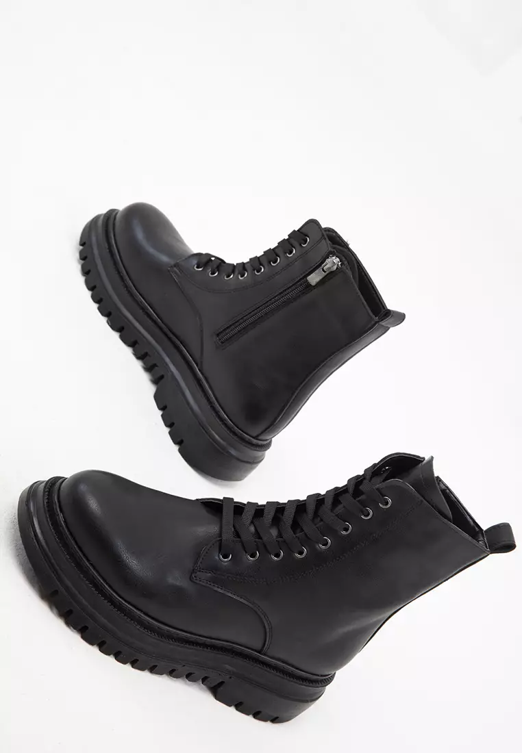 Women's Black Boots - 20054 Model Bootie