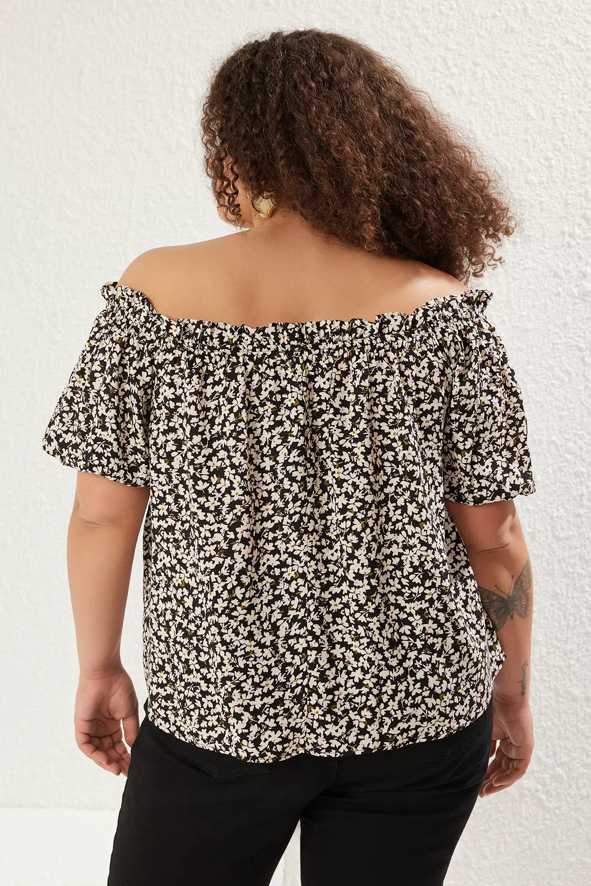 Plus Size Floral Low Shoulder Blouse