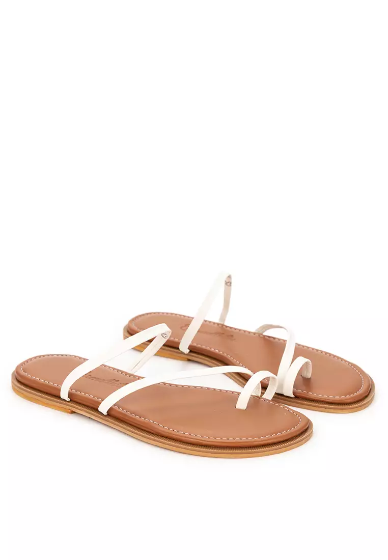 Toe Ring Strappy Flat Sandals