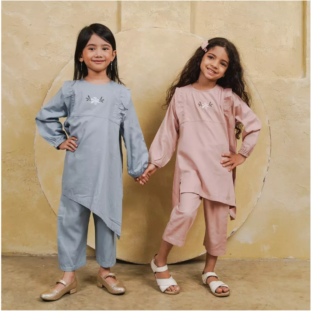Mooi Setelan Anak Perempuan Shafa Tunik Set - Dusty Blue