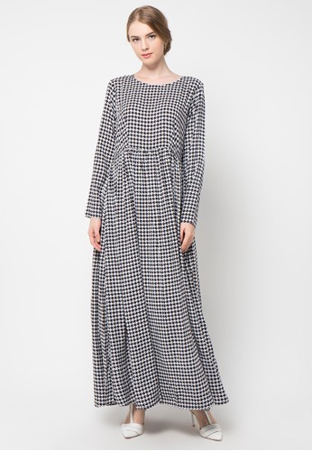 Long Dog Tooth Dress With Sleeve