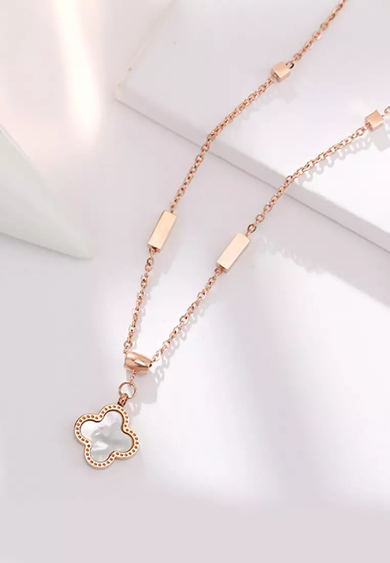Adele Four-Leaf Clover Reversible Fancy Chain Necklace in Rose Gold