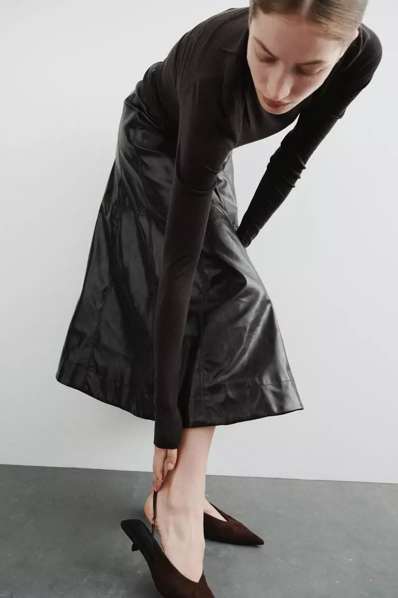 Kitten-heeled slingbacks