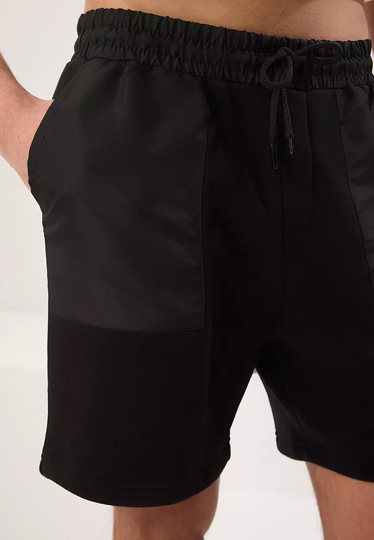Black Regular Cut Parachute Fabric Pocket Detail Thick Shorts & Bermudas TMNSS25SR00028