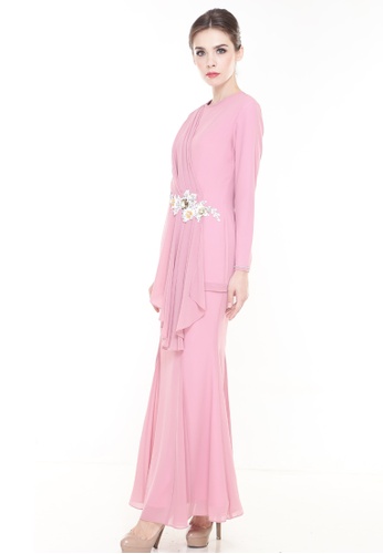 Pionery Kurung Modern in Pink from Rina Nichie Couture in pink_1