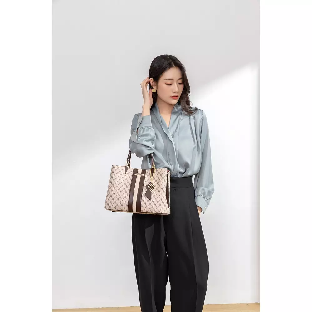 Palomino Naila Handbag - Khaki