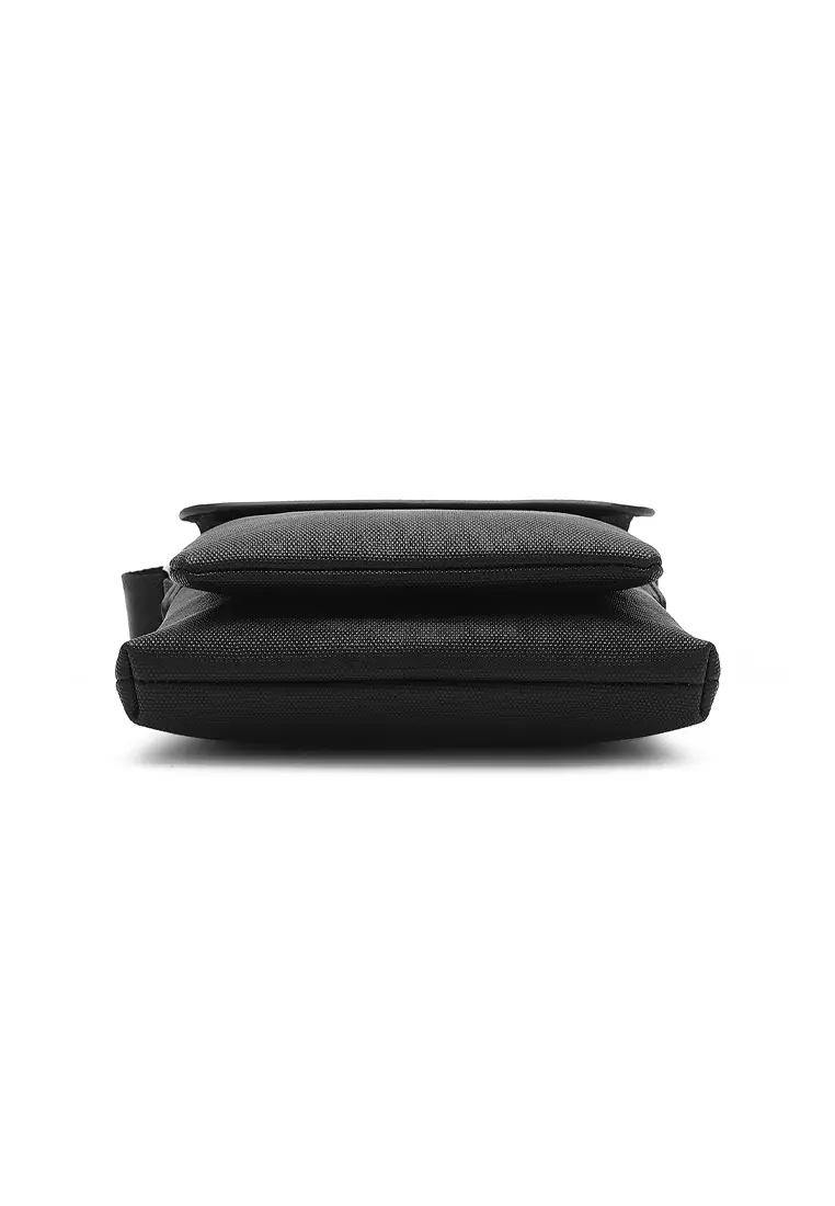 Men's Sling Bag / Crossbody Bag - Black