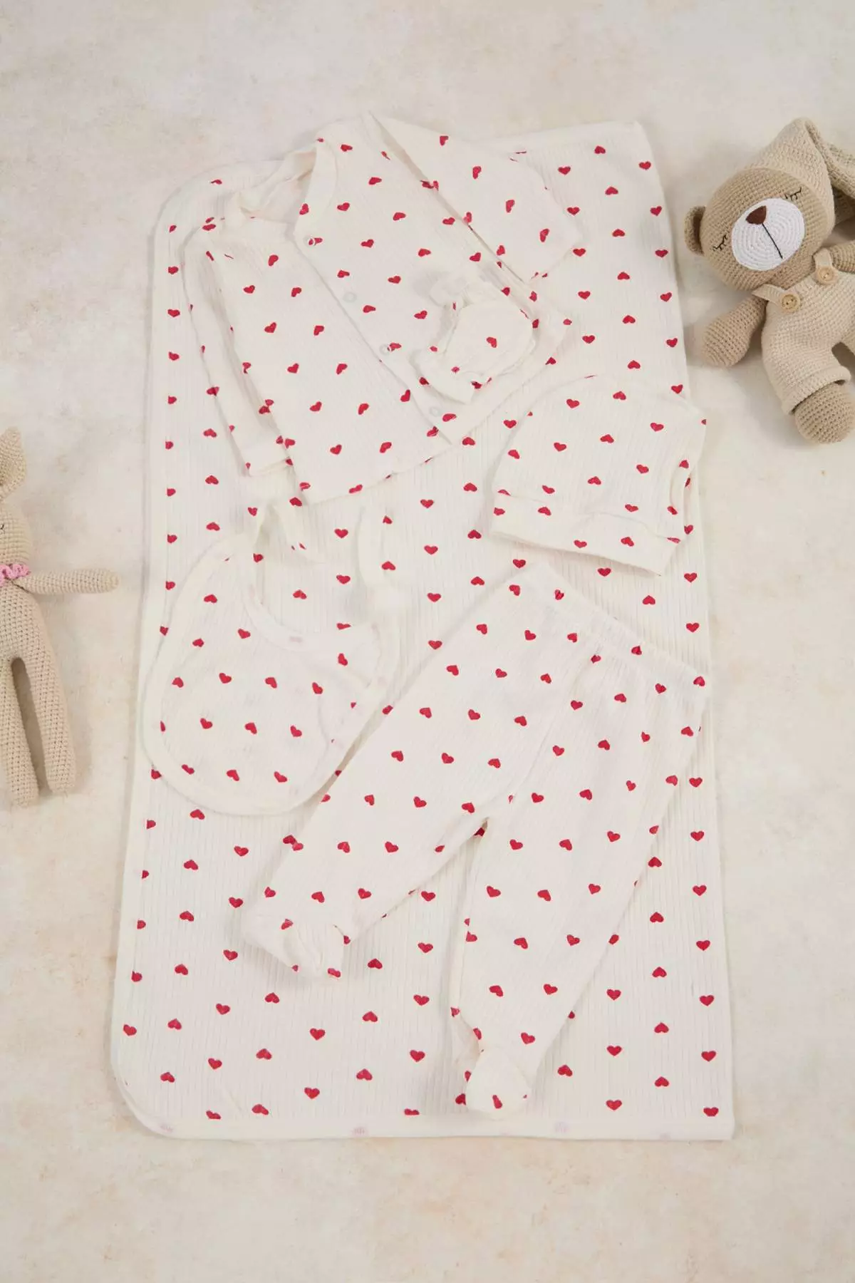 White 5-Pack Red Heart Hospital Release Kit Tkdss26In00002