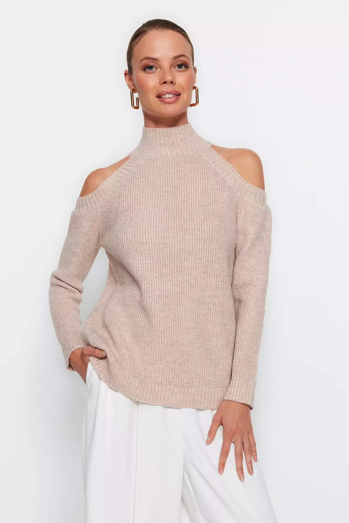 Cut out deals neck sweater