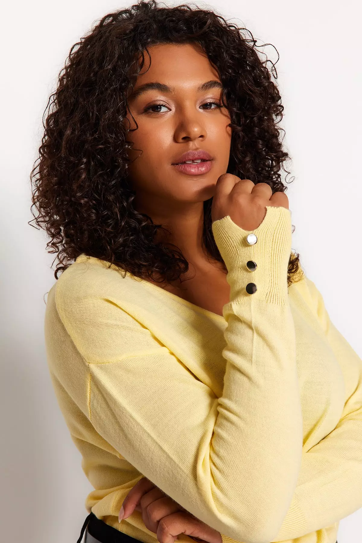 Light yellow hotsell sweater