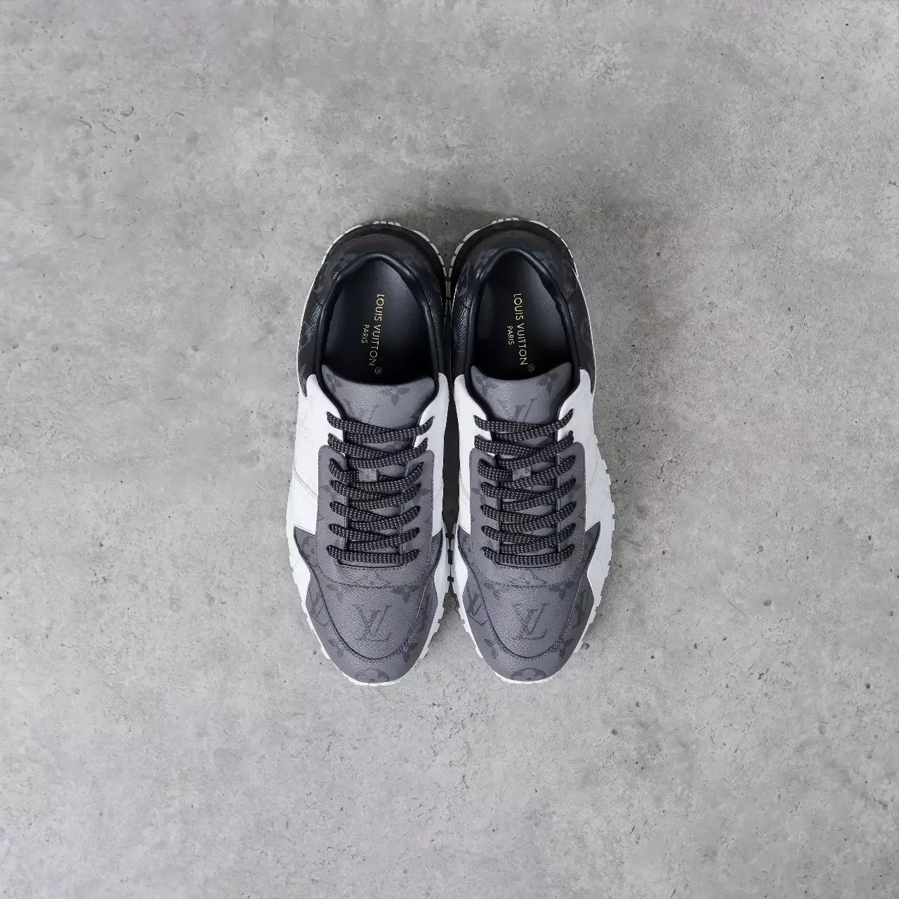 Sepatu LOUIS VUITTON LV RUN AWAY ECLIPSE MONOGRAM TRICO GREY SNEAKER 100% ORIGINAL