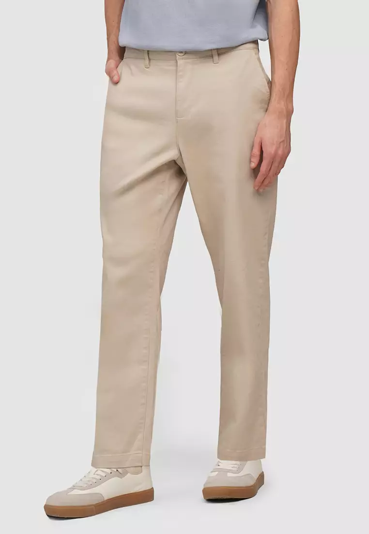 Comfort Slim Chinos