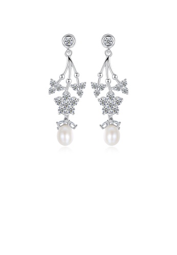 Glamorousky white Fashion and Elegant Flower Imitation Pearl Earrings with Cubic Zirconia 4F21EAC5340A0AGS_1