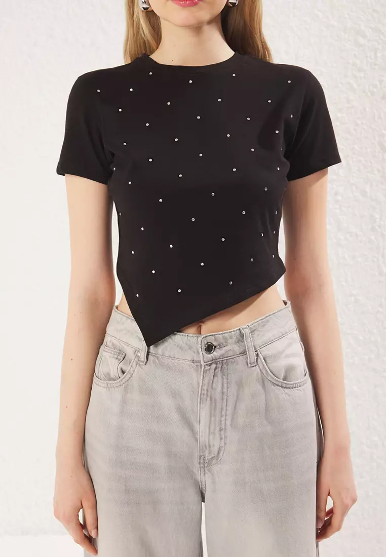 Black Stone Detailed Fitted Asymmetrical Hem Flexible Knitted T-Shirt