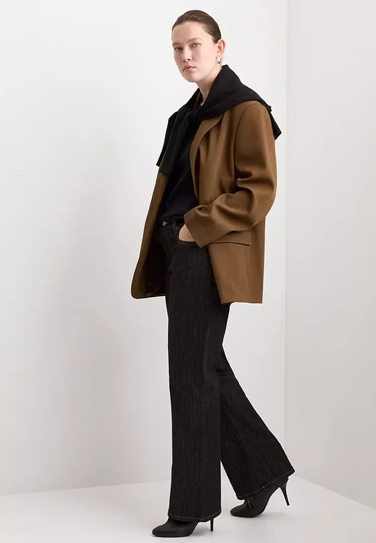 Straight Flap Pockets Blazer