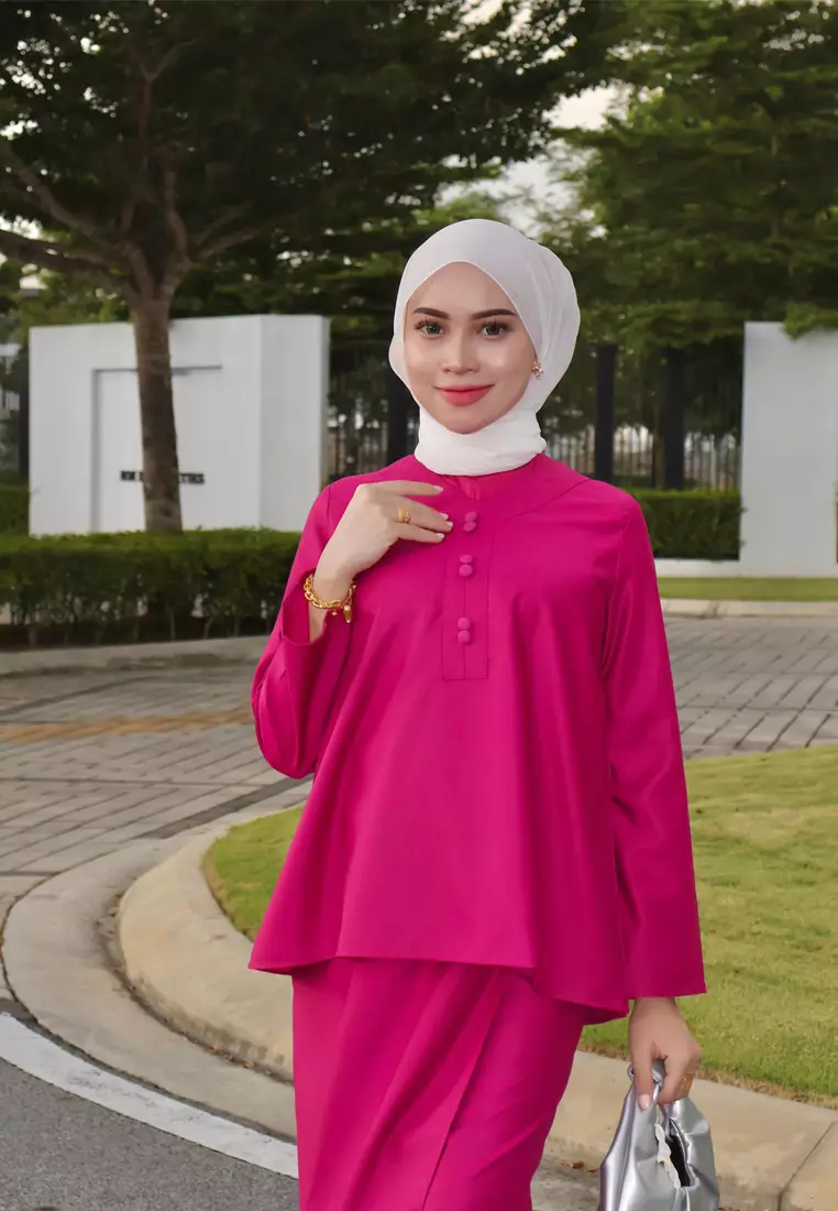 Kiera Kurung Kedah Modern in Hot Pink