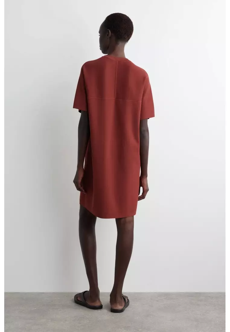 KNITTED T-SHIRT DRESS