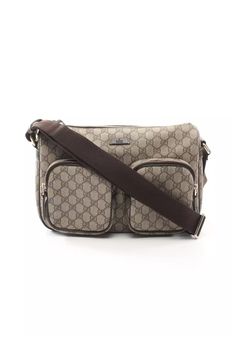 Gucci Boston handbag in beige monogram canvas and dark brown patent leather