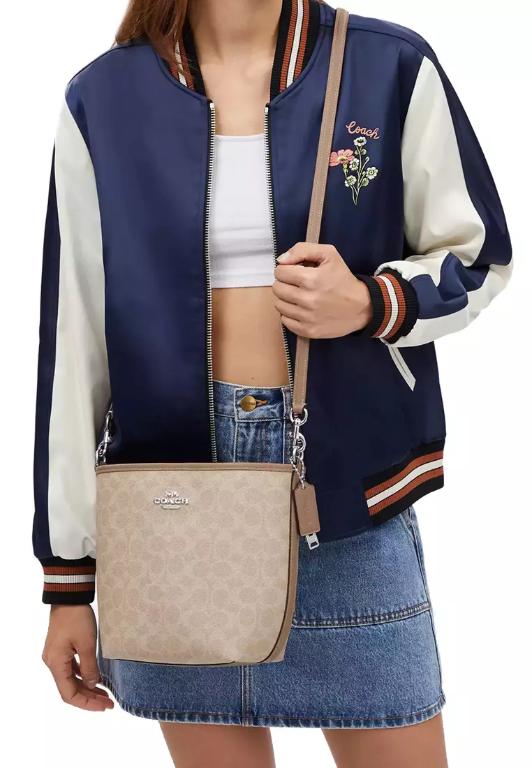 City Bucket Bag In Signature Canvas in Sand/ Taupe CT800