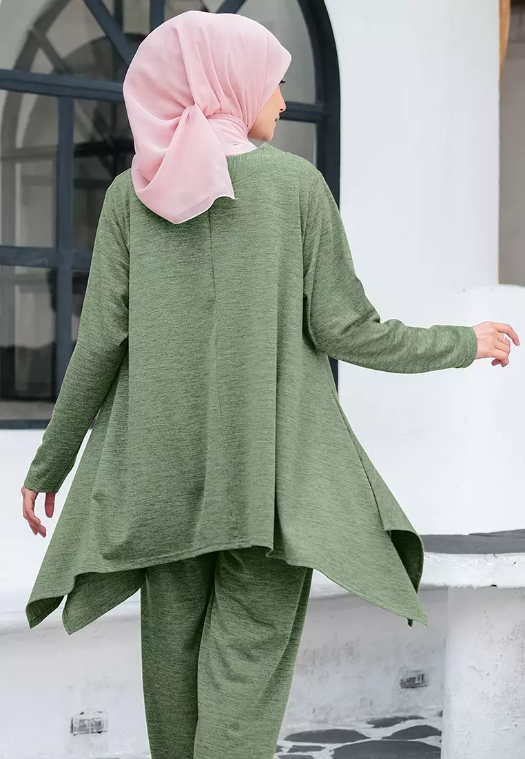 JV Hasanah Simple Blouse Abstract Sage | Atasan Simple Layer Kanan Kiri Kaos Abstrak