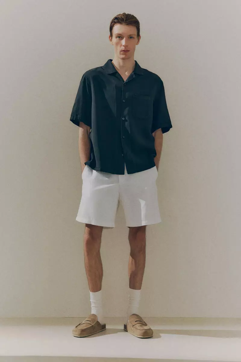 Relaxed Fit Linen-blend shorts