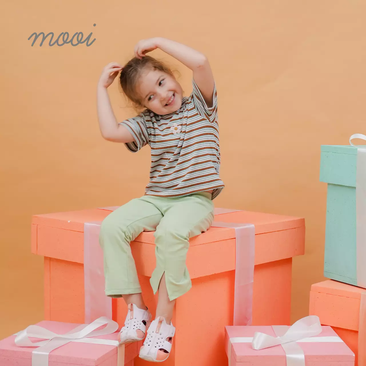 Mooi Atasan Anak Perempuan Lucy Rib Striped Tee - Brown