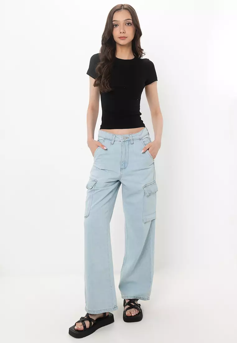 Wide Leg Cargo Jeans