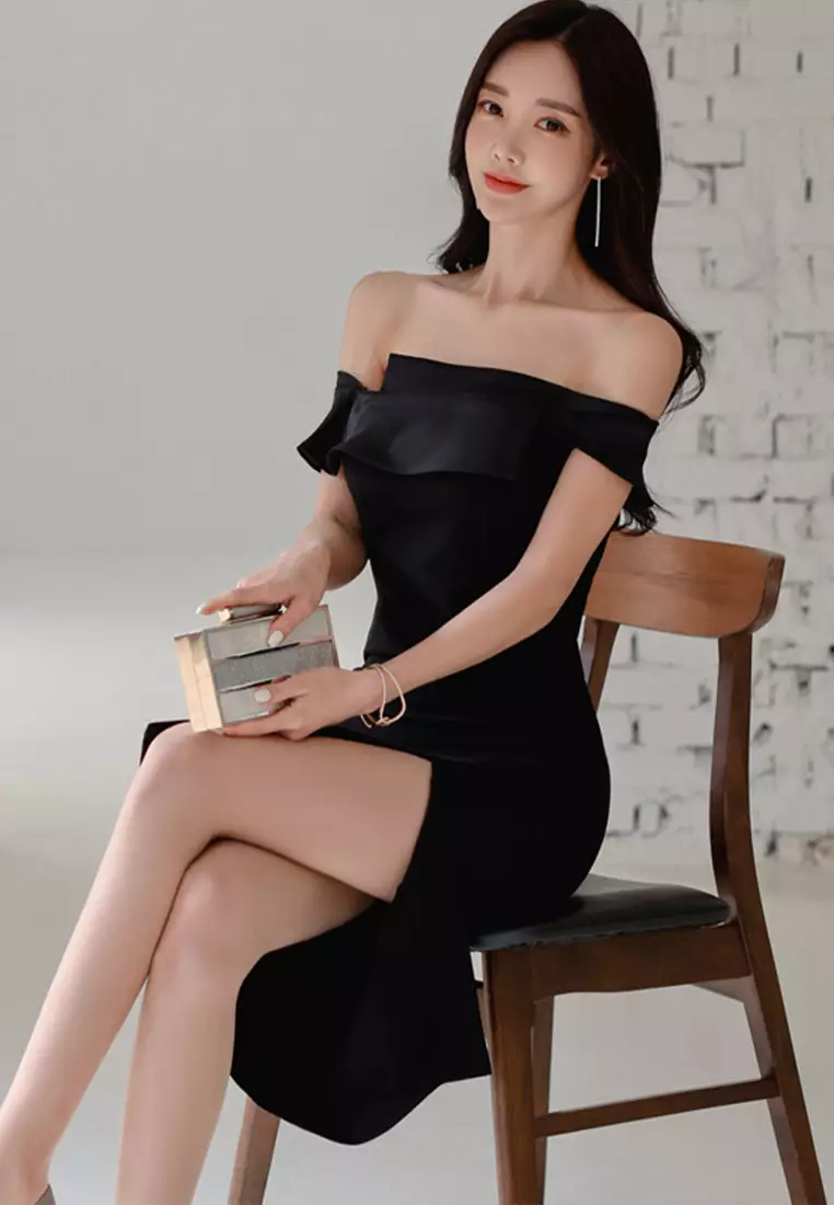 Korean Style Ladies Off Shoulder One-Piece Dress A22022412