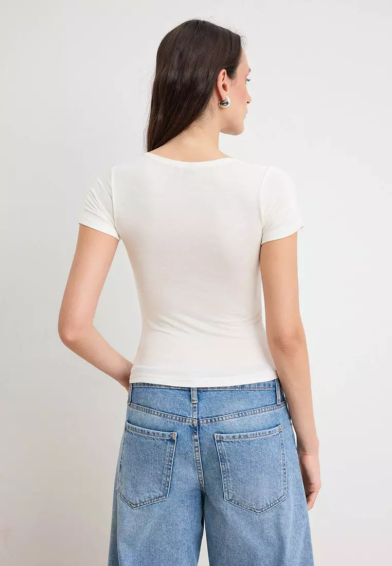 Ecru Regular/Normal Fit V-Neck Short Sleeve Lace Detailed Soft Knitted Blouse Twoss26Bz757