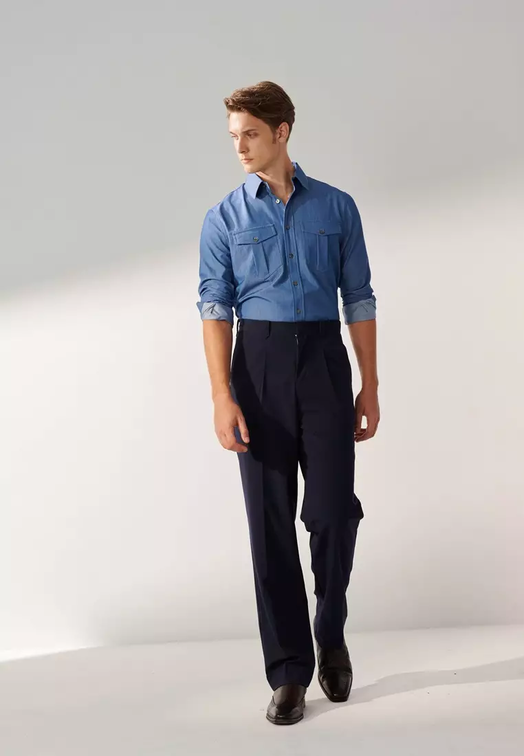 天藍色雙口袋休閒牛仔襯衫