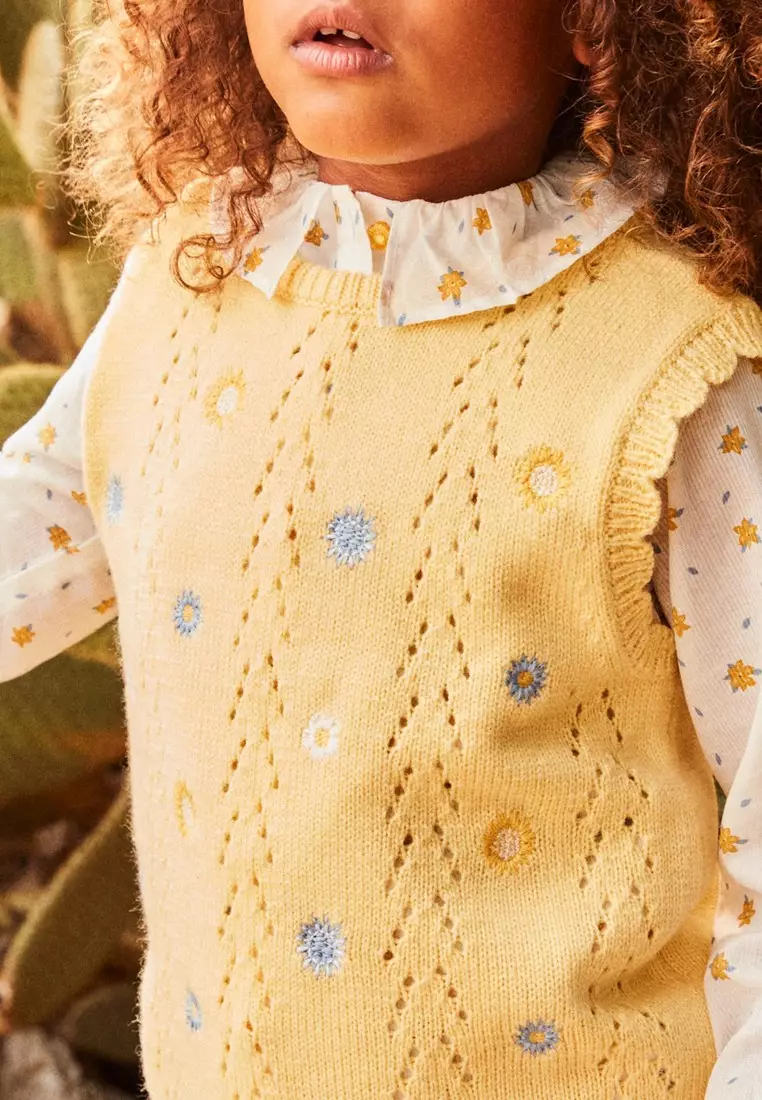 Yellow Floral Embroidery Sleeveless Cardigan