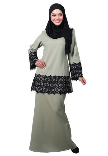 Baju Kurung Zaalia from LARA NOUR in green_1
