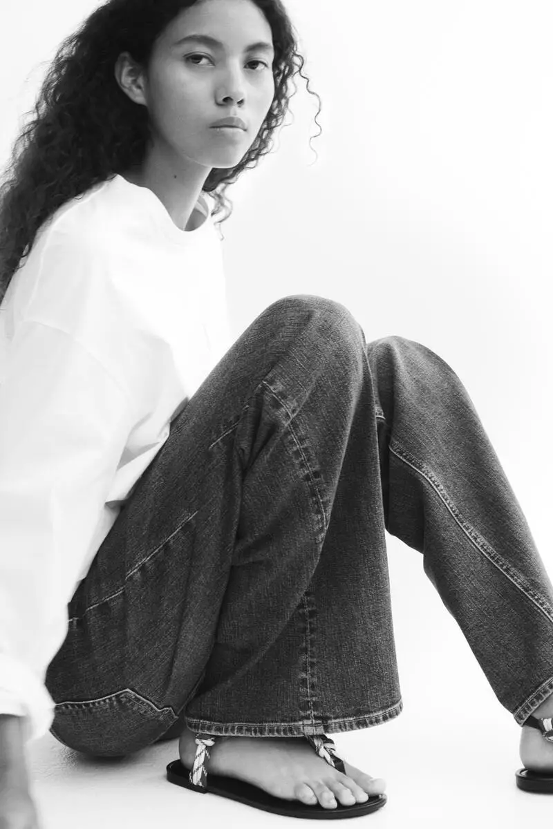 Wide High Waist Jeans