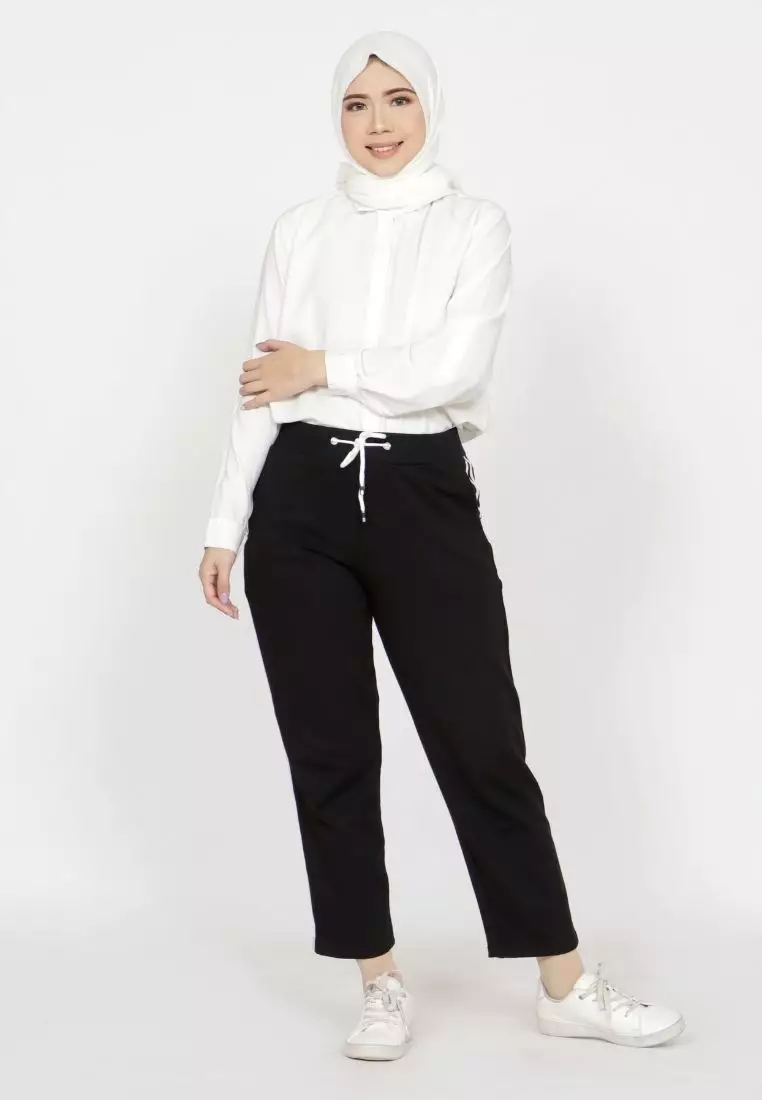 Basic Sweatpants - Celana Training Olahraga Wanita