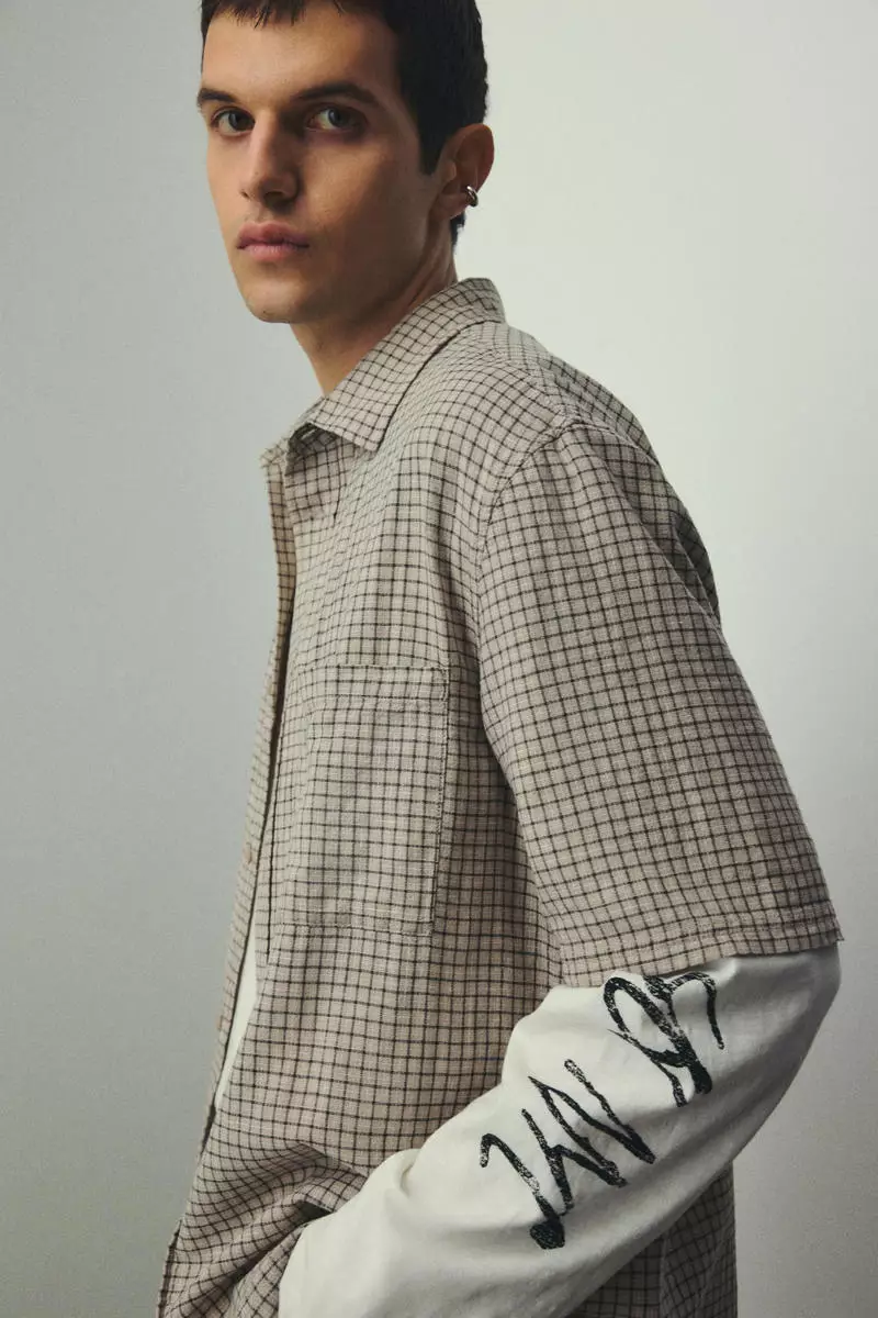 Oversized Fit Short-sleeved linen-blend shirt