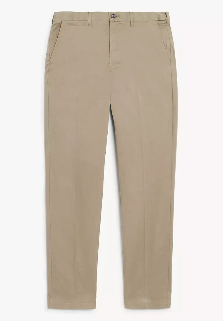 Regular Fit Cotton Rich Super Lightweight Chinos