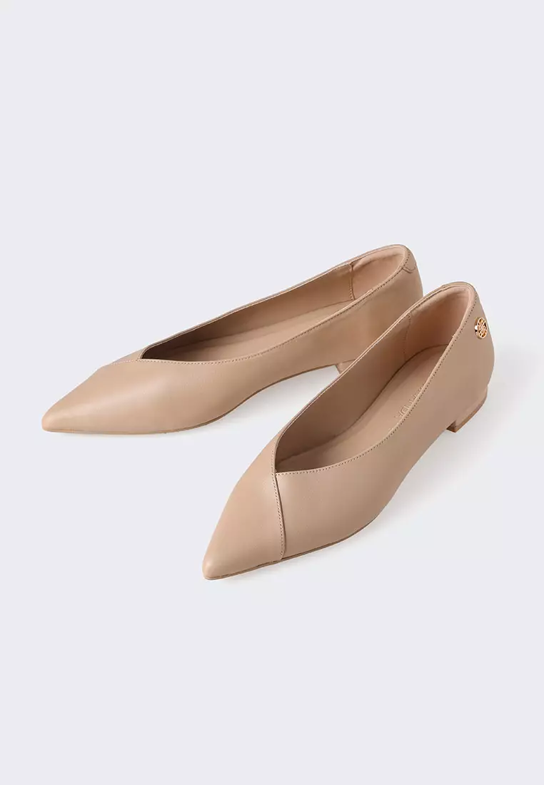 Ria Miranda Nude Mina Pointed Shoes